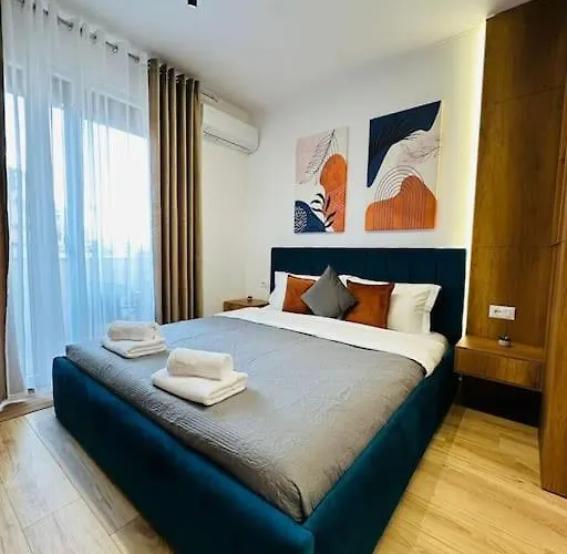 Skyline Central Studio Tirana